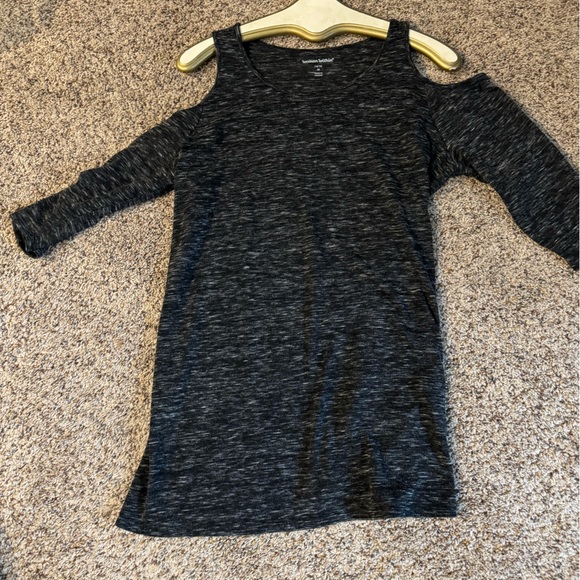 Women Within Size 14-16 black heather color cold shoulder top! - Picture 2 of 6